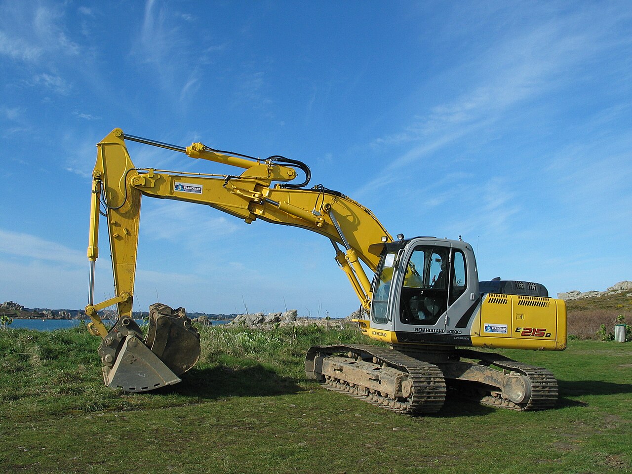 Excavators & Backhoe Loaders